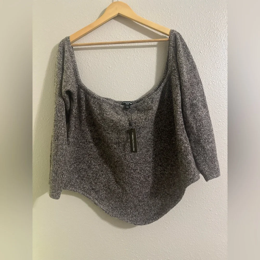 🐣NWT PrettyLittleThing Charcoal Off-Shoulder Sweater - Picture 5 of 12